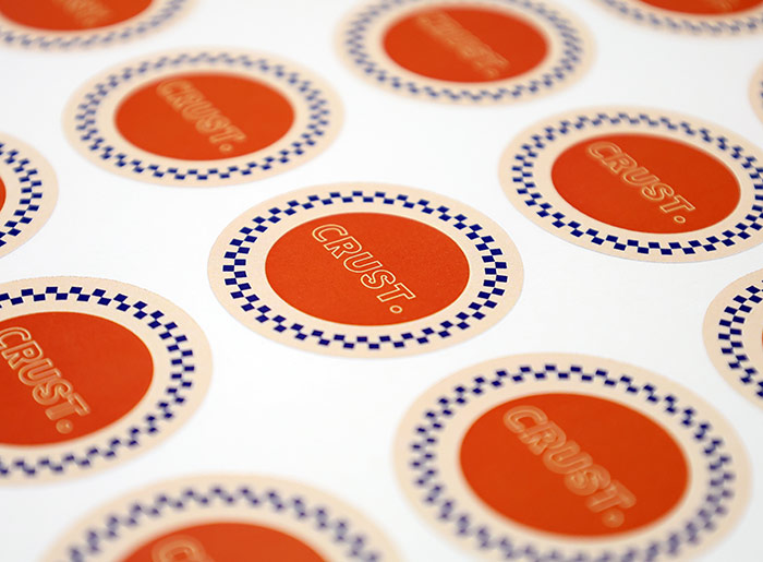 სტიკერების ბეჭდვა ამოსერვით